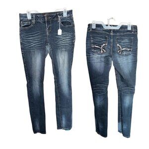 Juniors size 9 skinny jeans